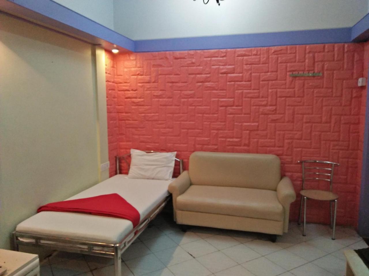 Hotel Blue Bird Colaba Mandve Exterior photo